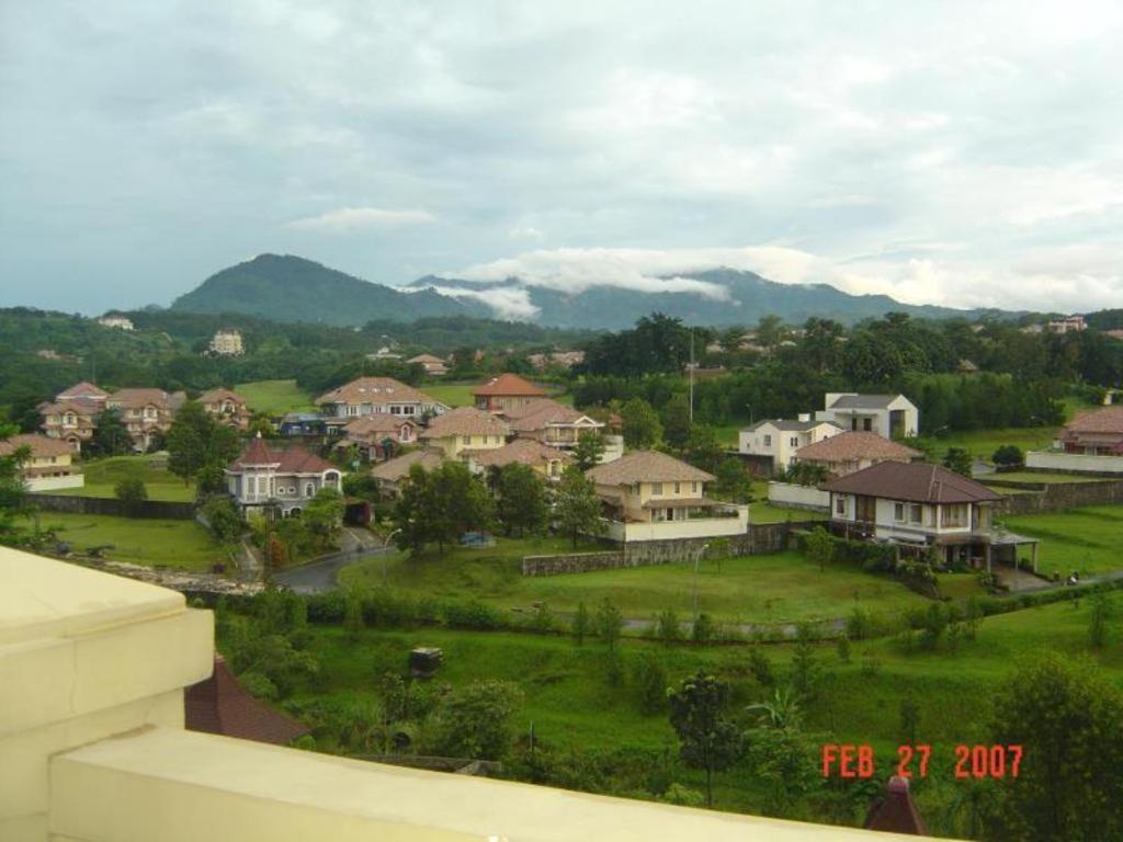 Green Wattana Hotel Sentul Bogor Esterno foto
