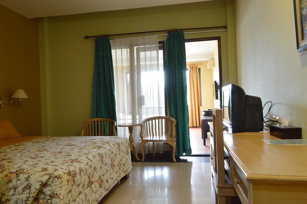 Green Wattana Hotel Sentul Bogor Esterno foto