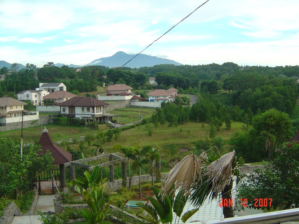 Green Wattana Hotel Sentul Bogor Esterno foto