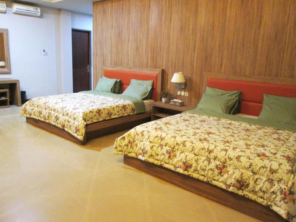 Green Wattana Hotel Sentul Bogor Esterno foto